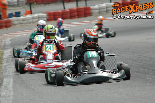 Jos Verstappen gevolgd door Pieter Carette
